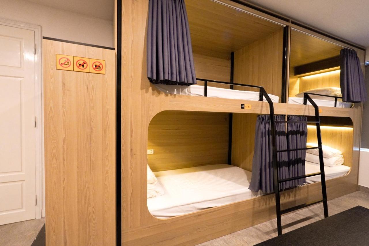 Motogo Capsule hotel Hanoi