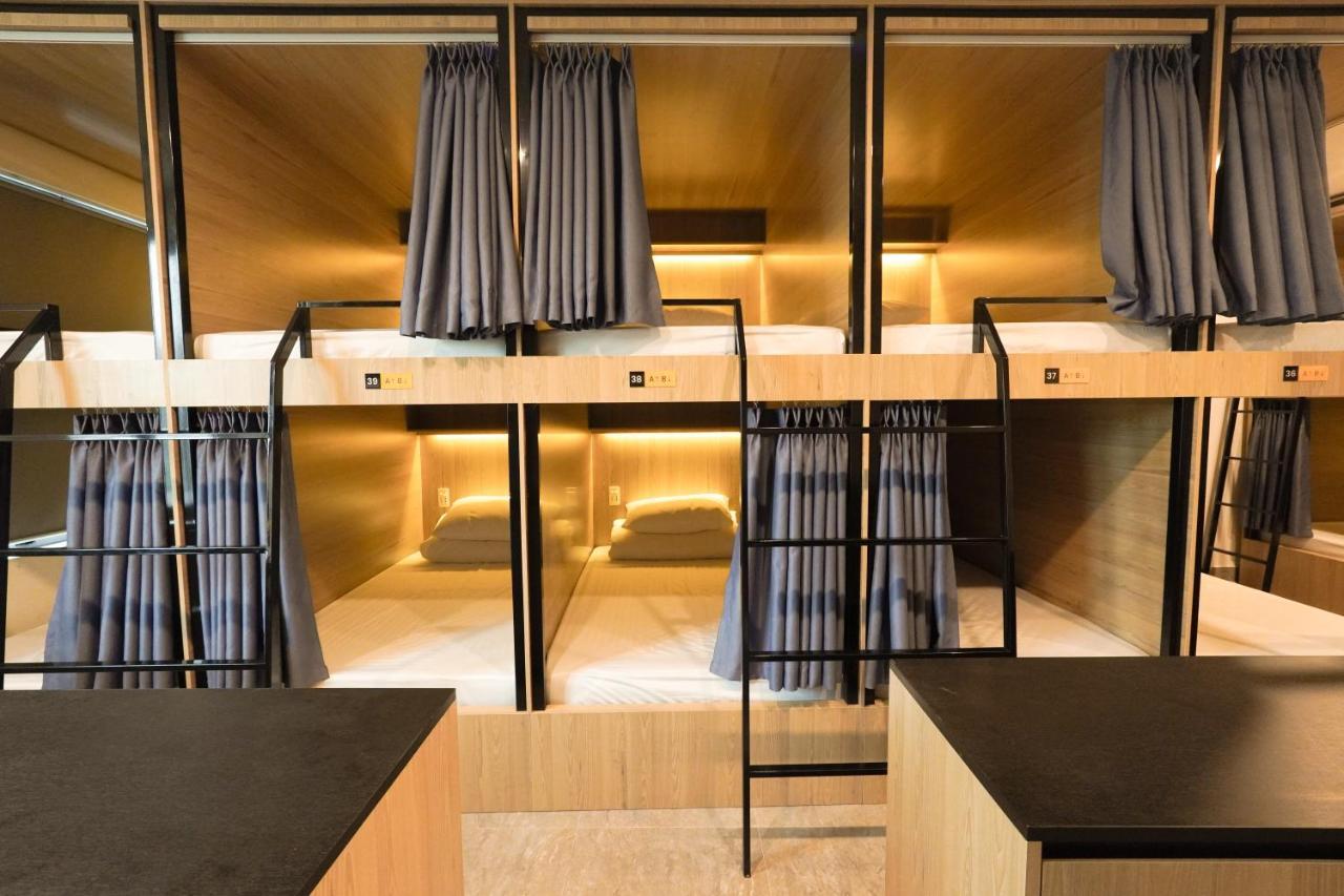Motogo Capsule hotel *