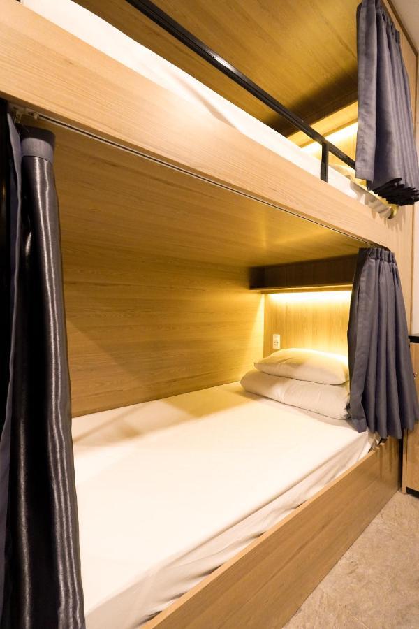 Motogo Capsule hotel Hanoi
